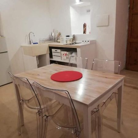 Nel Cuore Di Ostuni Apartment Luaran gambar